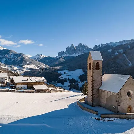 Farma Oberpiskoihof Funes (Bolzano)